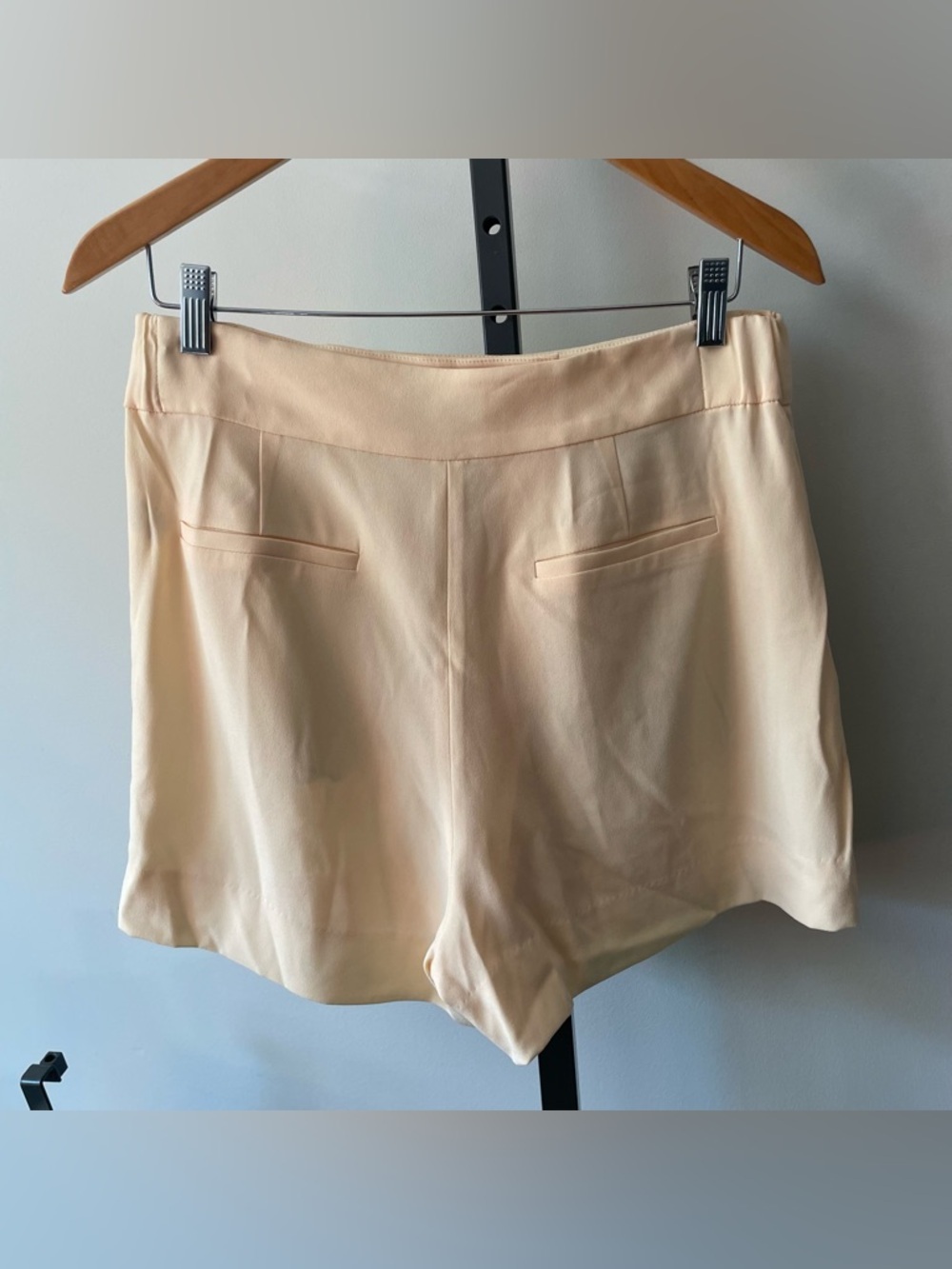 Babaton Hikaru Skort Butter Yellow Skirt With Shorts Dressy Size 12 NWOT - Picture 7 of 9